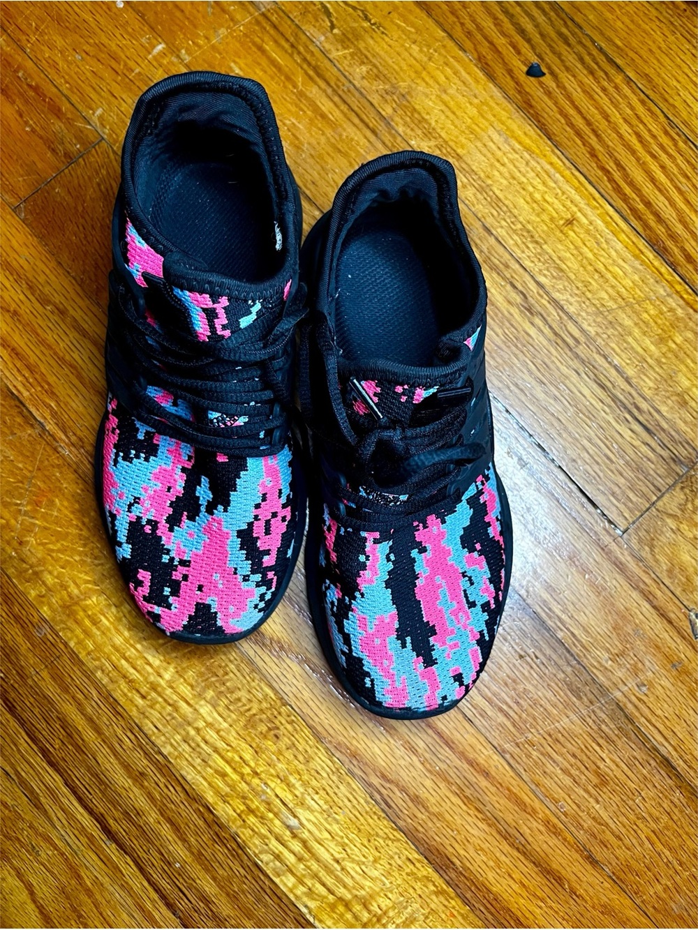 Kids Sneakers Girls Camo Running Shoes Black Pink Blue Size 3.5